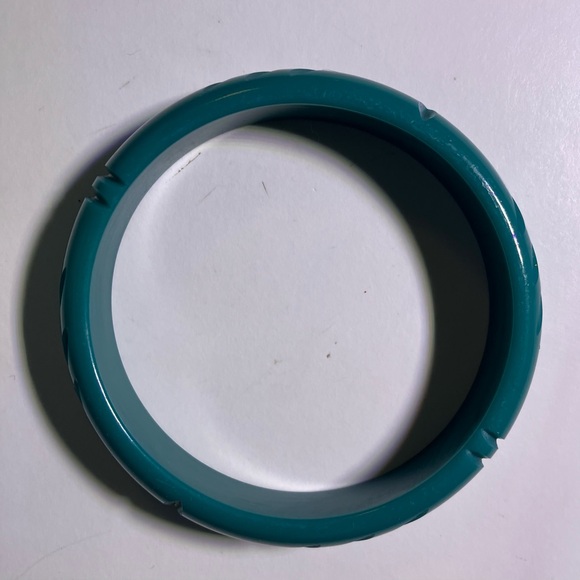 3 Bow and Crossbones bangle bracelets - Picture 3 of 7